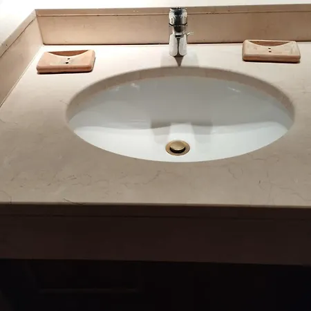 Les Cedres Frühstückspension 3*