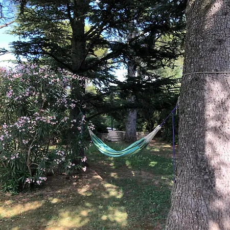 Frühstückspension Les Cedres Les Angles (Gard)